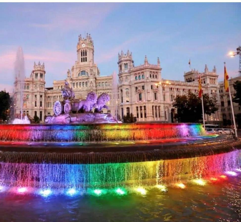 De Madrid A La Luna Exteriör bild